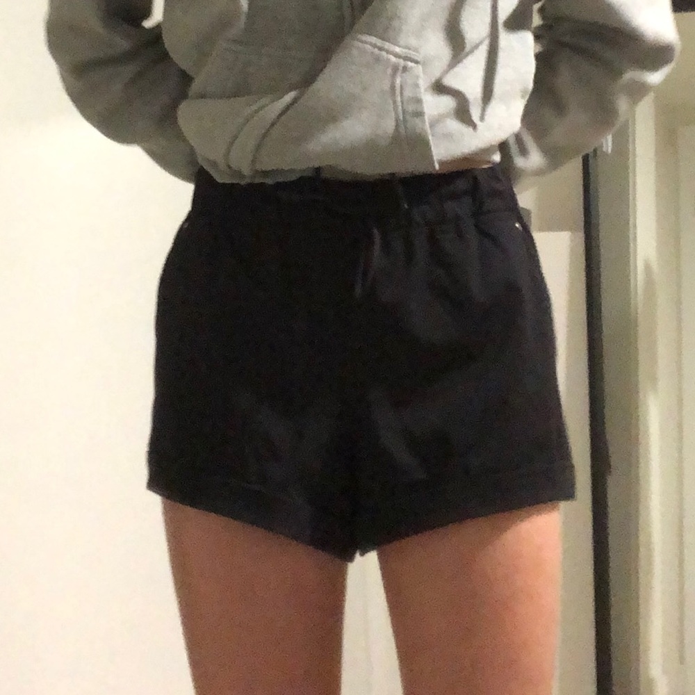 Lulu lemon shorts!!